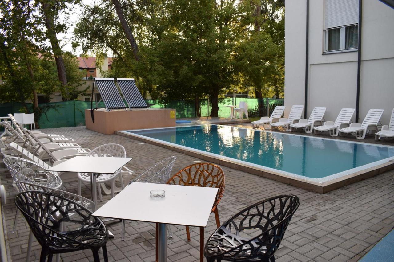 Lido Riviera, Relux Apartman Балатонлелле Экстерьер фото