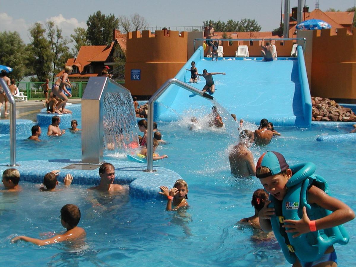 Lido Riviera, Relux Apartman Балатонлелле Экстерьер фото